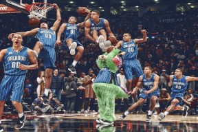 爱游戏中国官方网站平台-国家队公开训练日吸引万名观众，互动活动大受欢迎，国家队训练在哪