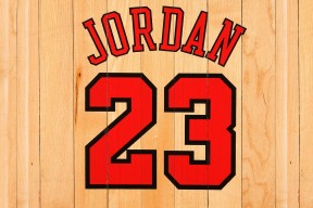 爱游戏体育（AYX）官方APP下载-【奥沙利文】传奇球手的复出之路，战术打法全面解析，奥沙利文的击球动作