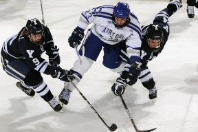 爱游戏 电竞-英超悬念迭起：每一次攻门都令人心跳加速，英超门线悬案